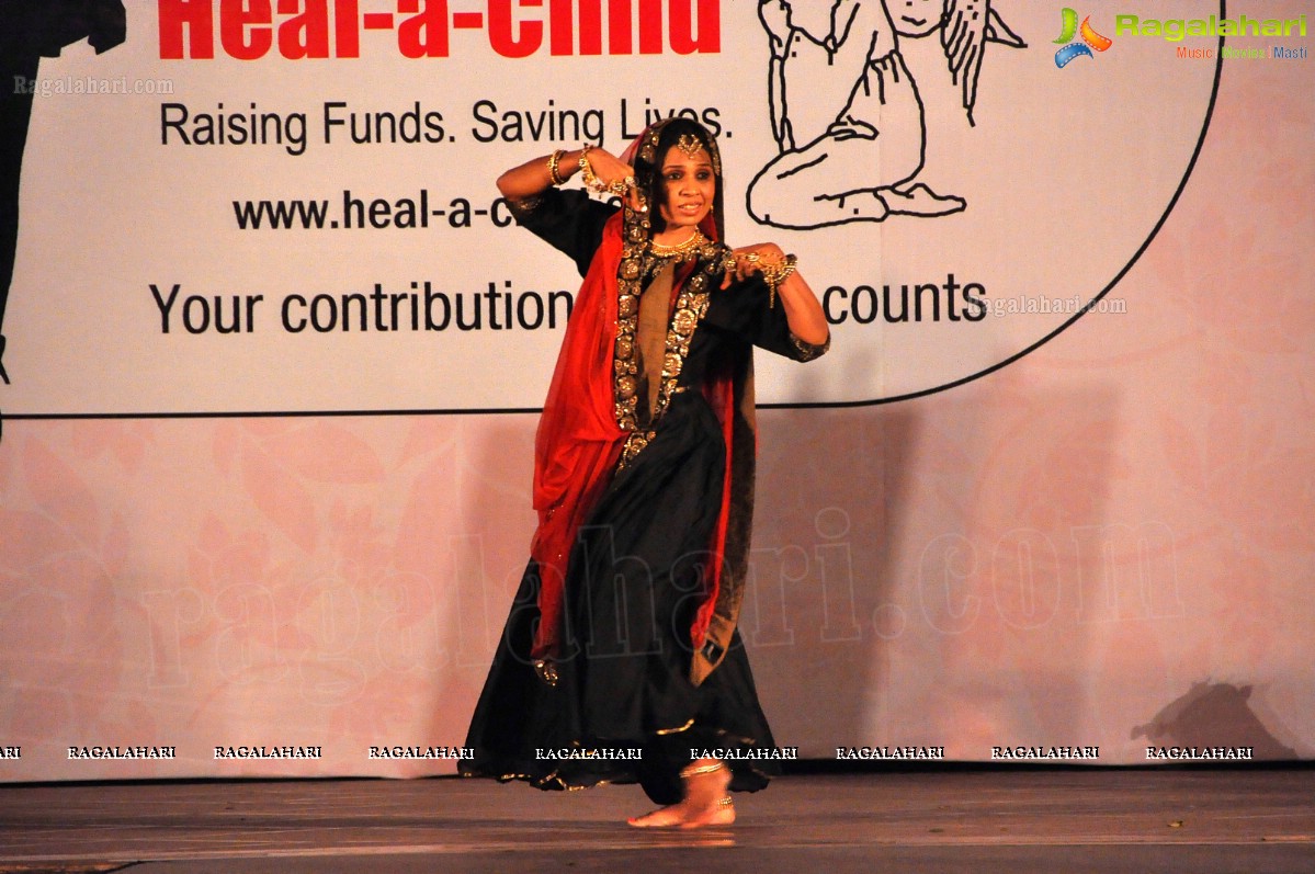 Hyderabad Walks For Heal-A-Child: Annual Fashion Show