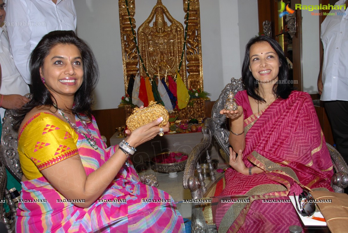 Amala Akkineni & Pinky Reddy launches Karni Jewellers, Hyderabad