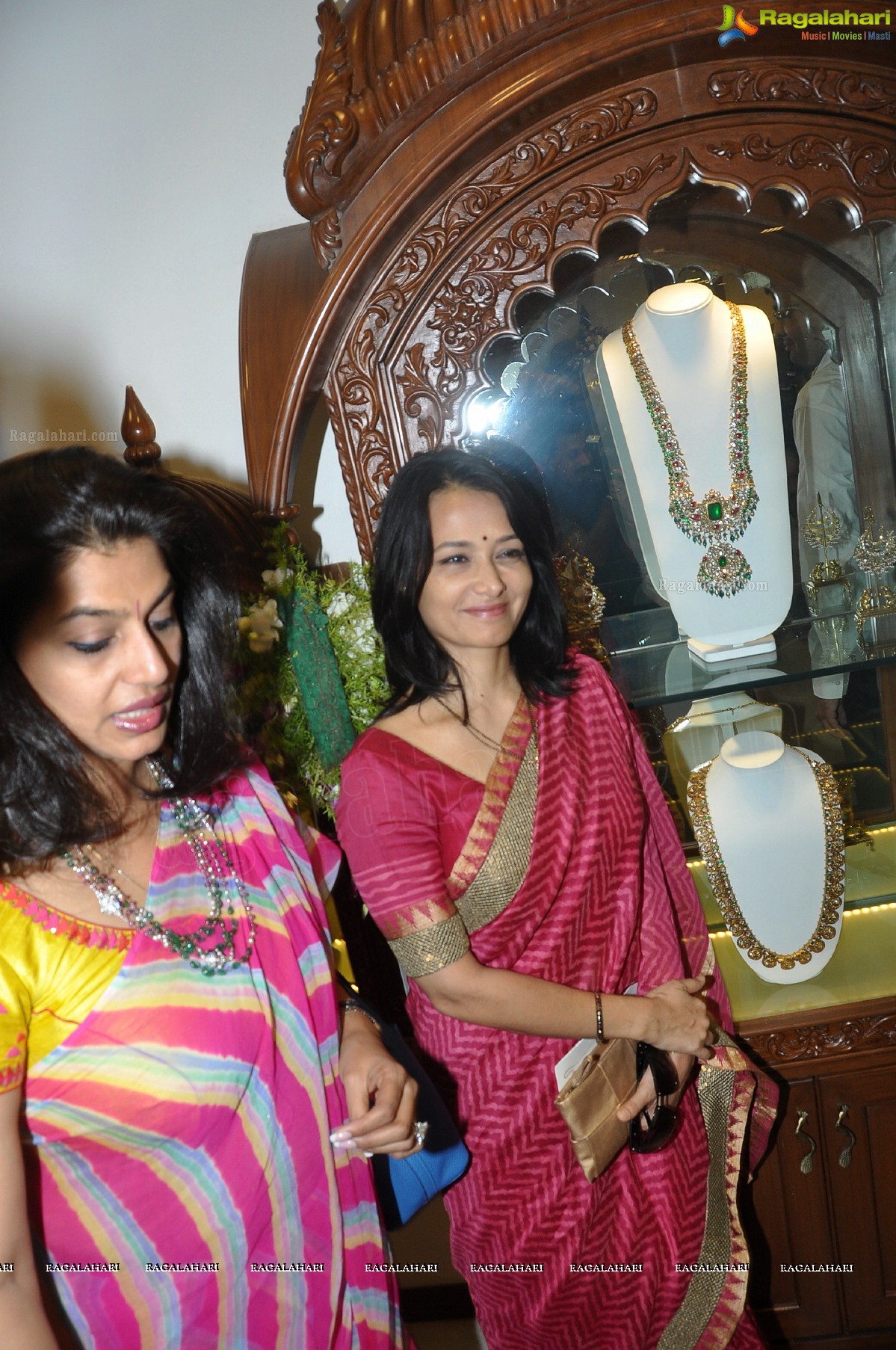 Amala Akkineni & Pinky Reddy launches Karni Jewellers, Hyderabad