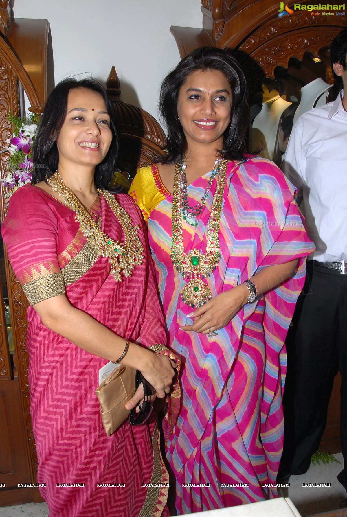 Amala Akkineni & Pinky Reddy launches Karni Jewellers, Hyderabad