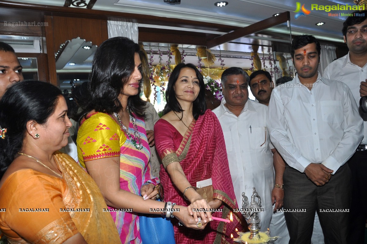 Amala Akkineni & Pinky Reddy launches Karni Jewellers, Hyderabad