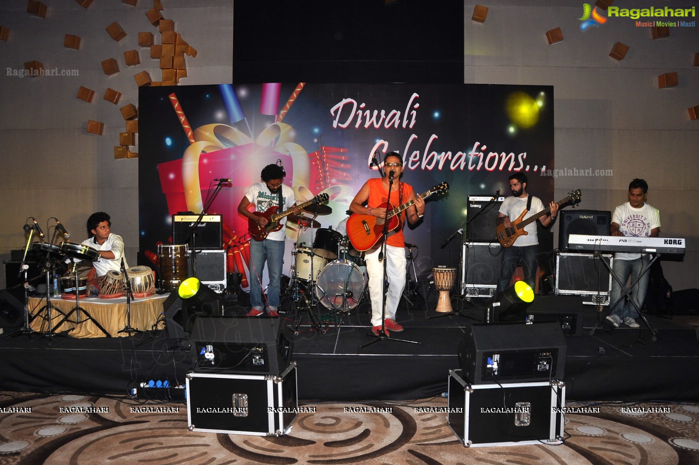 Grand Diwali Bash Party by Kishen and Sarita Lohiya at Hyatt Hotel 