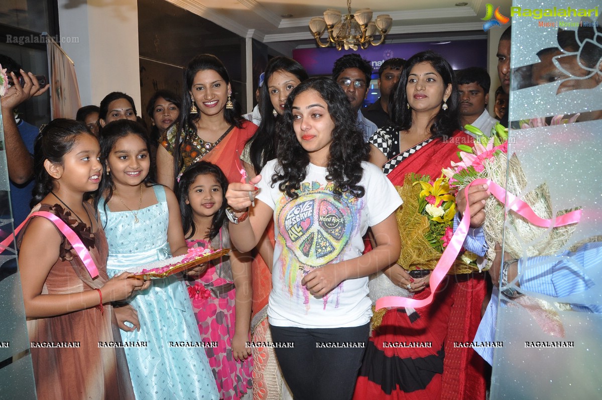Nithya Menen inaugurates Lakme Salon at Kondapur, Hyderabad