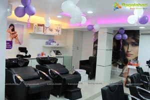 Kamana Jethmalani Naturals Salon Secunderabad