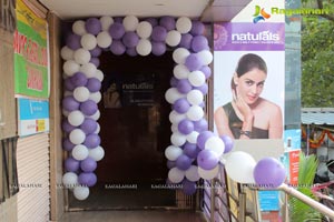 Kamana Jethmalani Naturals Salon Secunderabad