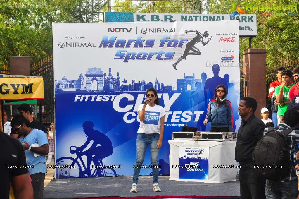 Sania Mirza participates at NDTV-Nirmal Walk for Fitness