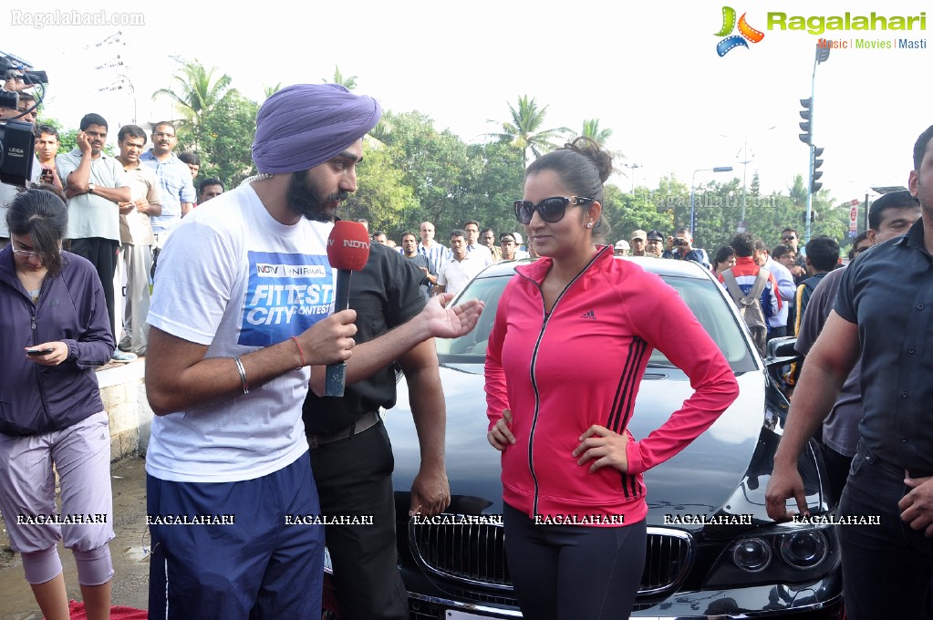 Sania Mirza participates at NDTV-Nirmal Walk for Fitness