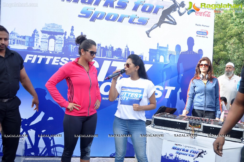 Sania Mirza participates at NDTV-Nirmal Walk for Fitness