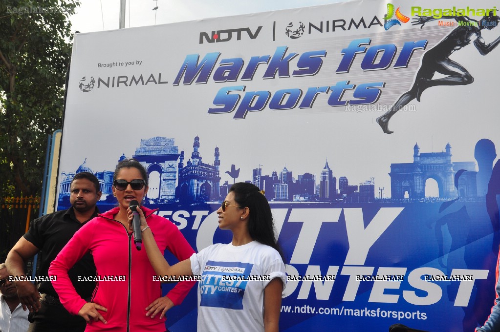 Sania Mirza participates at NDTV-Nirmal Walk for Fitness