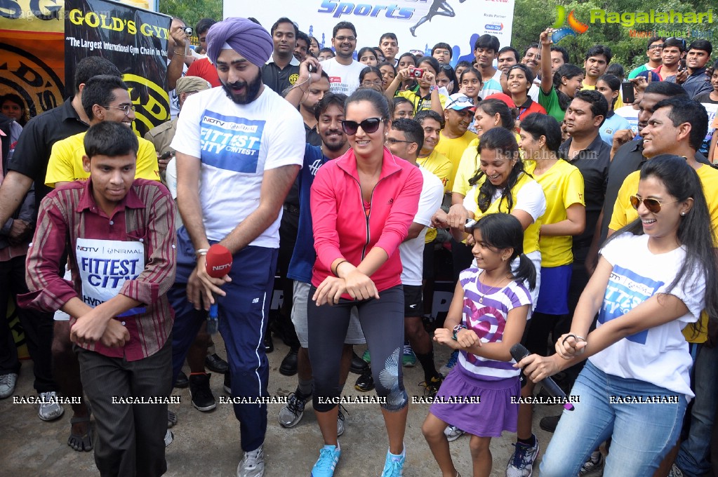 Sania Mirza participates at NDTV-Nirmal Walk for Fitness