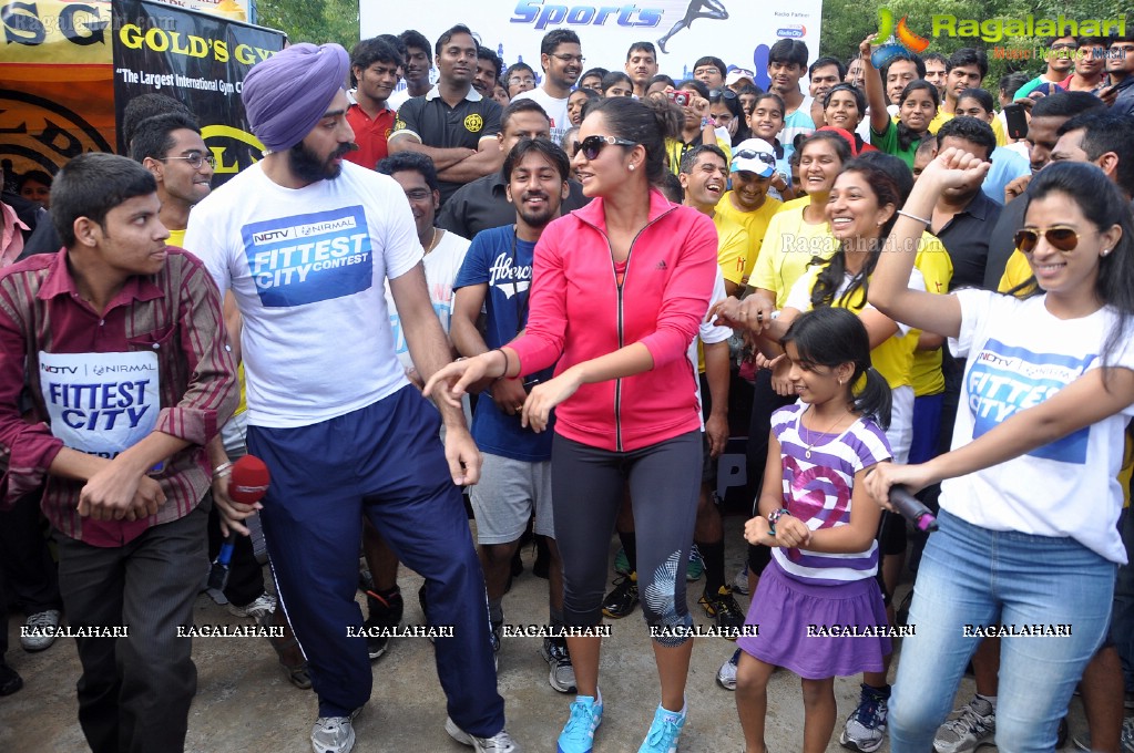 Sania Mirza participates at NDTV-Nirmal Walk for Fitness