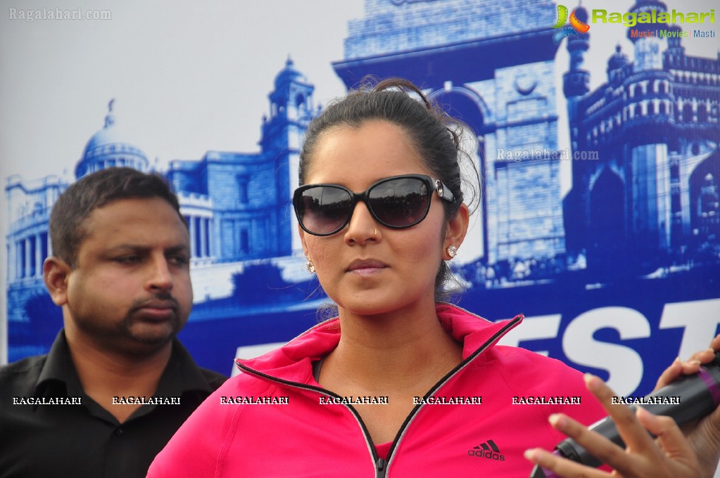 Sania Mirza participates at NDTV-Nirmal Walk for Fitness