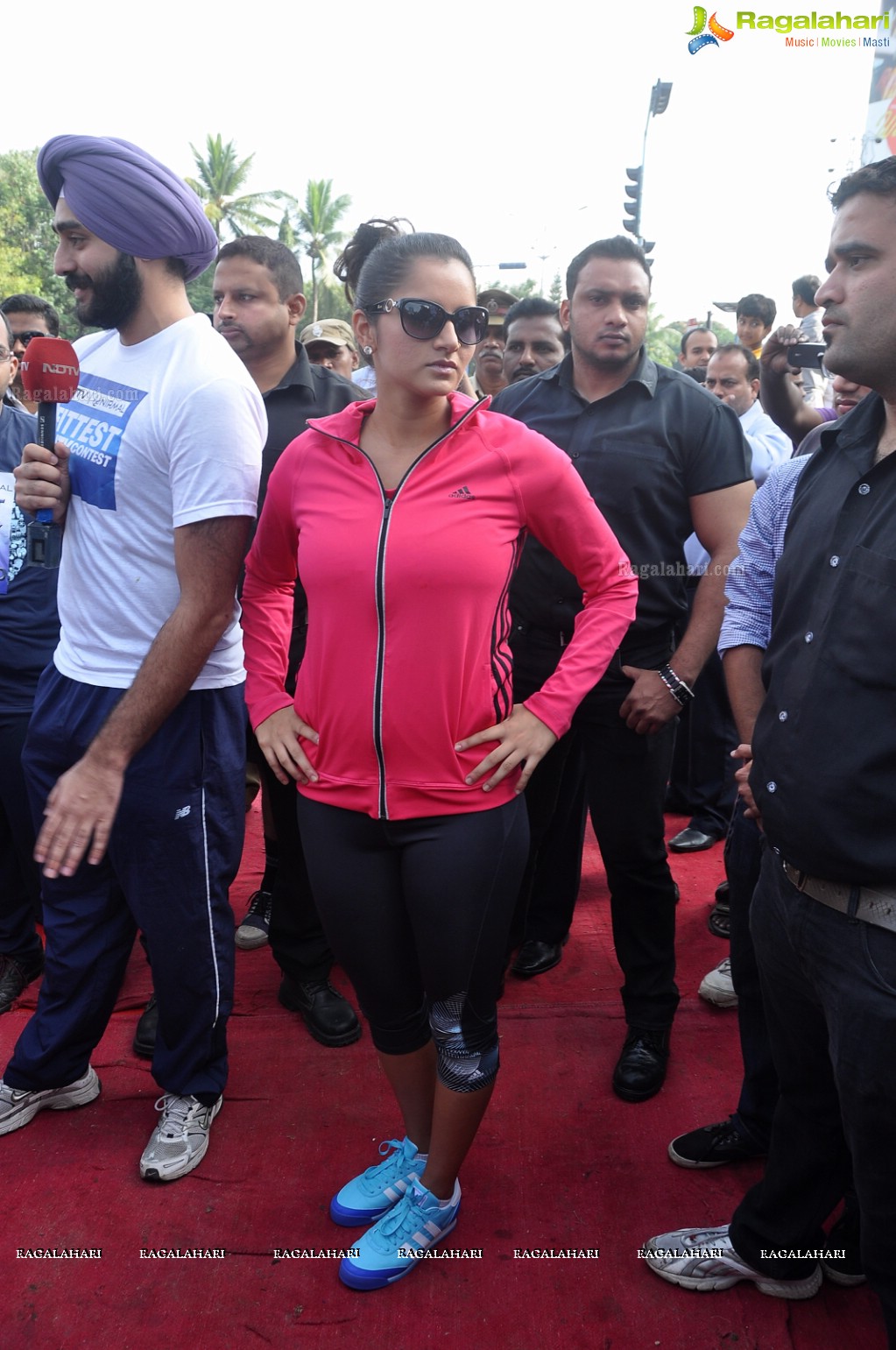 Sania Mirza participates at NDTV-Nirmal Walk for Fitness