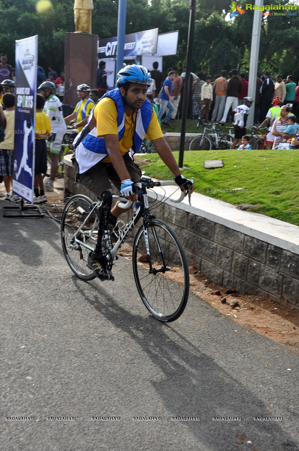 Sania Mirza participates at NDTV-Nirmal Walk for Fitness