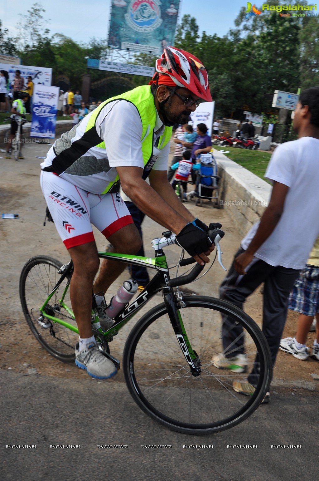 Sania Mirza participates at NDTV-Nirmal Walk for Fitness