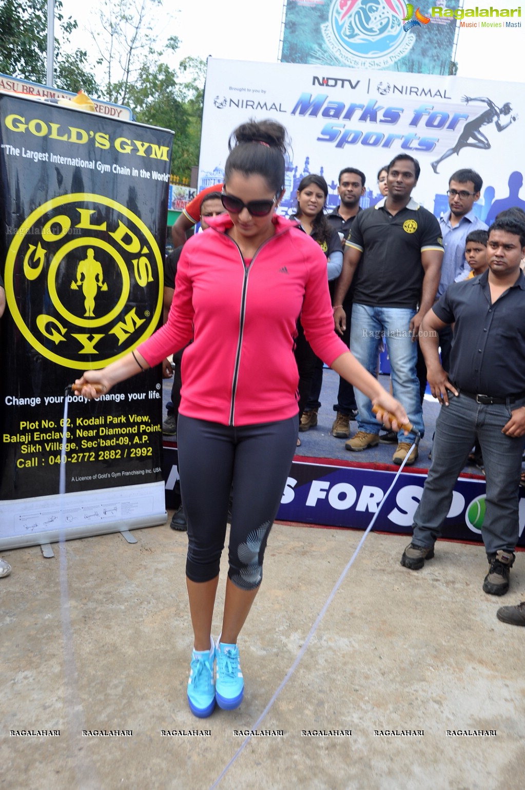 Sania Mirza participates at NDTV-Nirmal Walk for Fitness