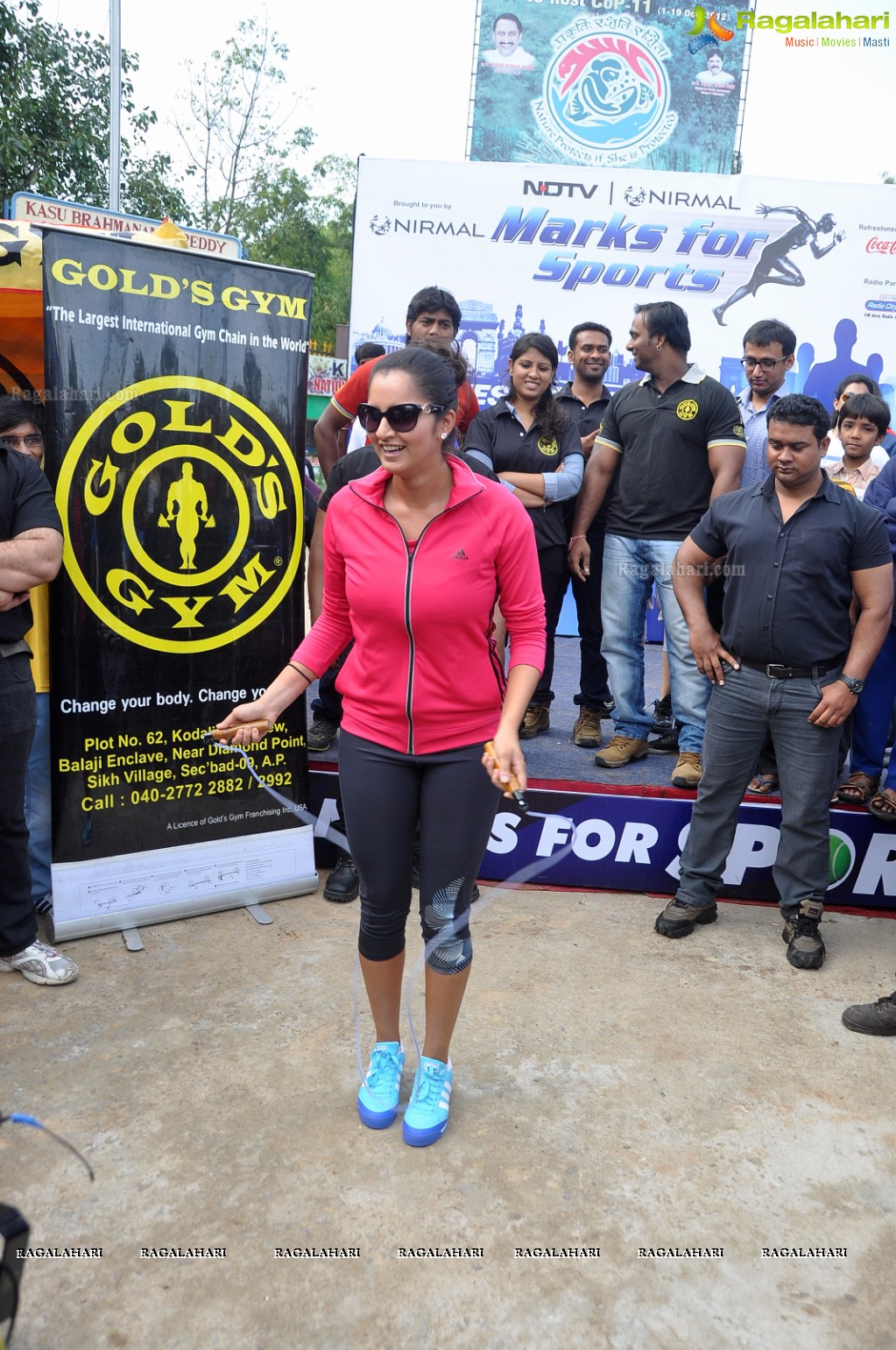 Sania Mirza participates at NDTV-Nirmal Walk for Fitness