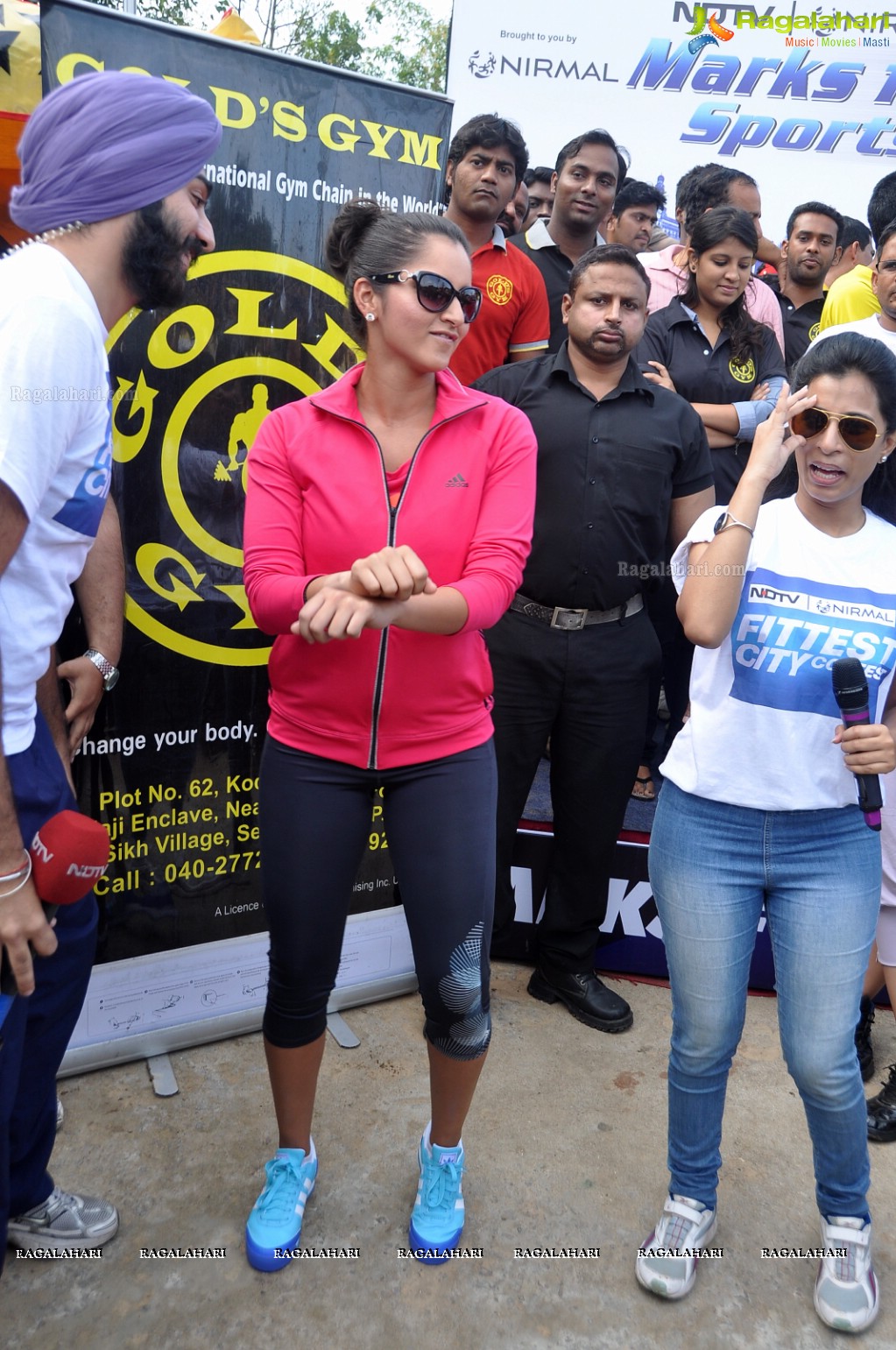 Sania Mirza participates at NDTV-Nirmal Walk for Fitness