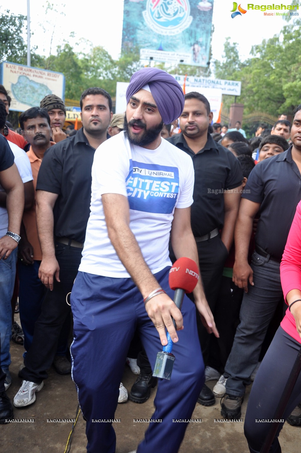 Sania Mirza participates at NDTV-Nirmal Walk for Fitness