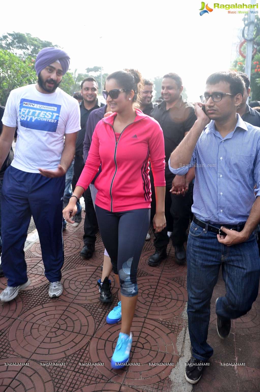 Sania Mirza participates at NDTV-Nirmal Walk for Fitness