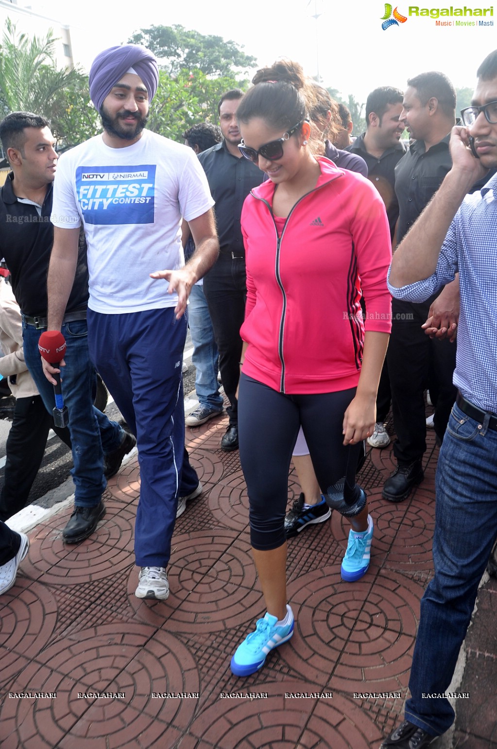 Sania Mirza participates at NDTV-Nirmal Walk for Fitness