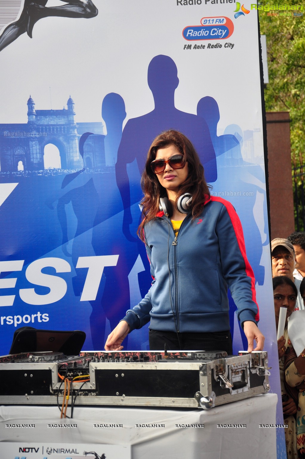 Sania Mirza participates at NDTV-Nirmal Walk for Fitness