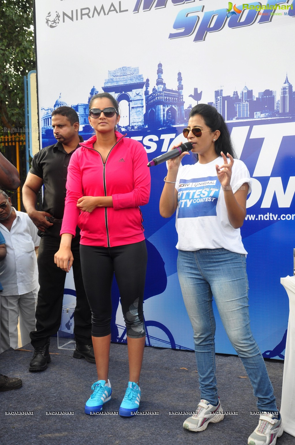 Sania Mirza participates at NDTV-Nirmal Walk for Fitness