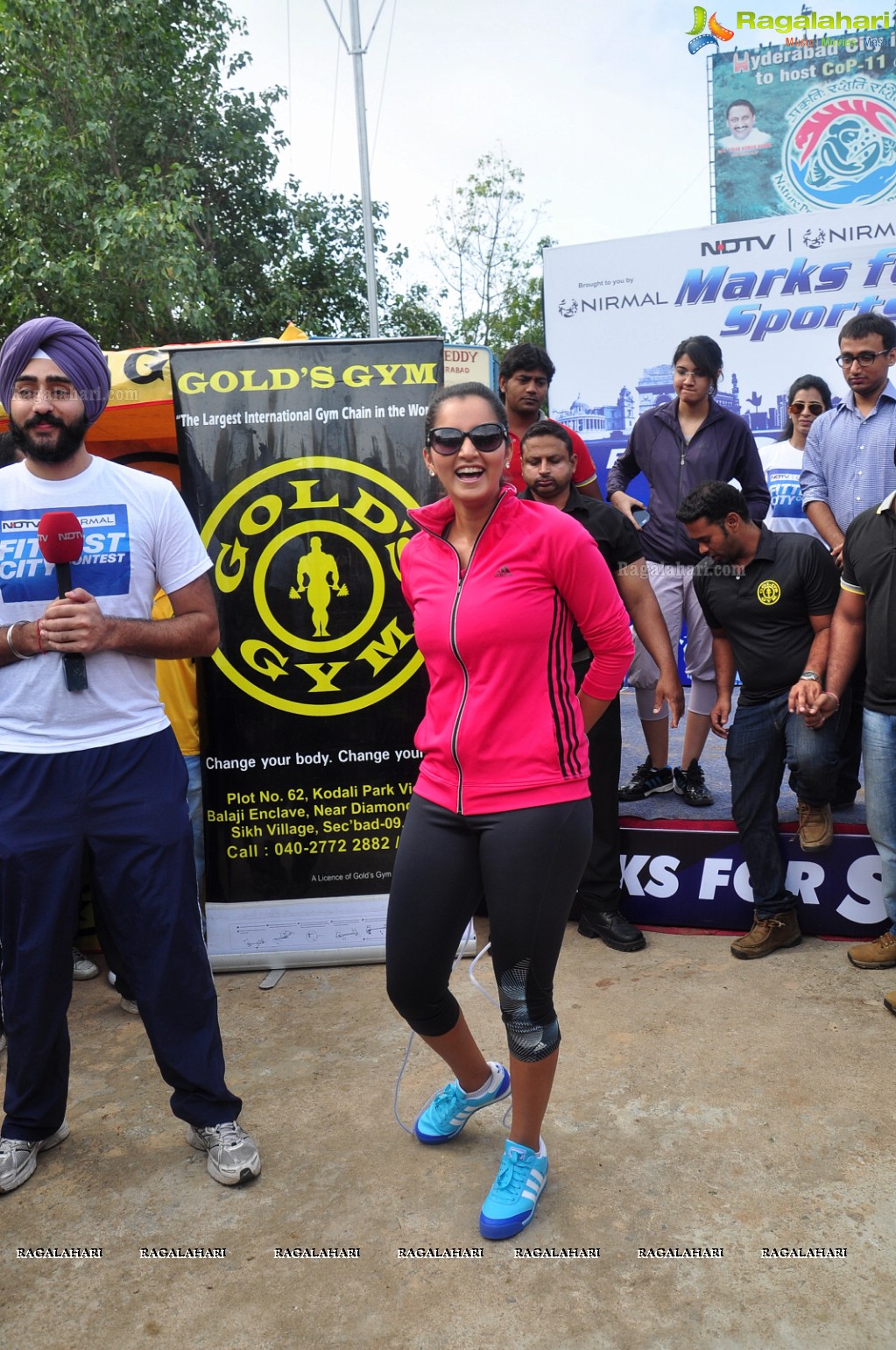 Sania Mirza participates at NDTV-Nirmal Walk for Fitness