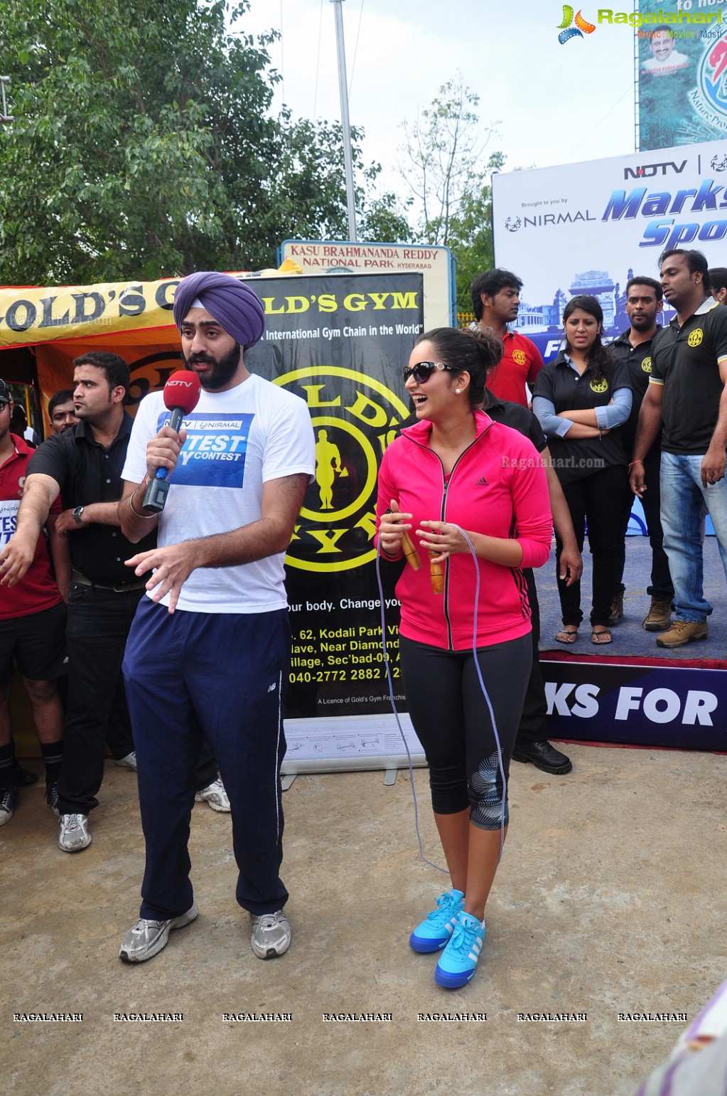 Sania Mirza participates at NDTV-Nirmal Walk for Fitness