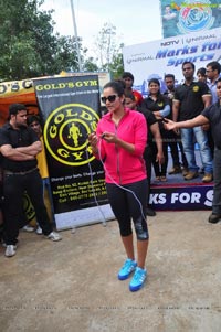 Sania Mirza NDTV Walk for Fitness