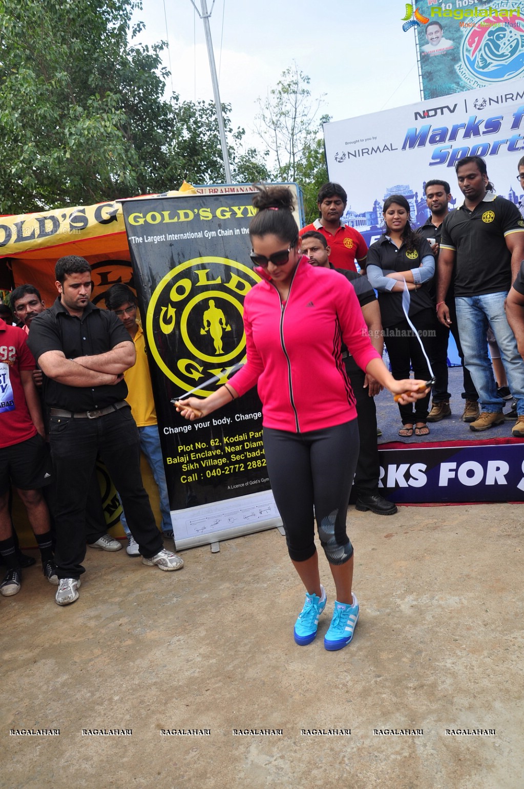 Sania Mirza participates at NDTV-Nirmal Walk for Fitness