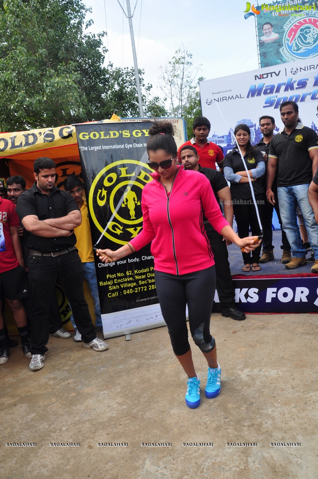 Sania Mirza participates at NDTV-Nirmal Walk for Fitness