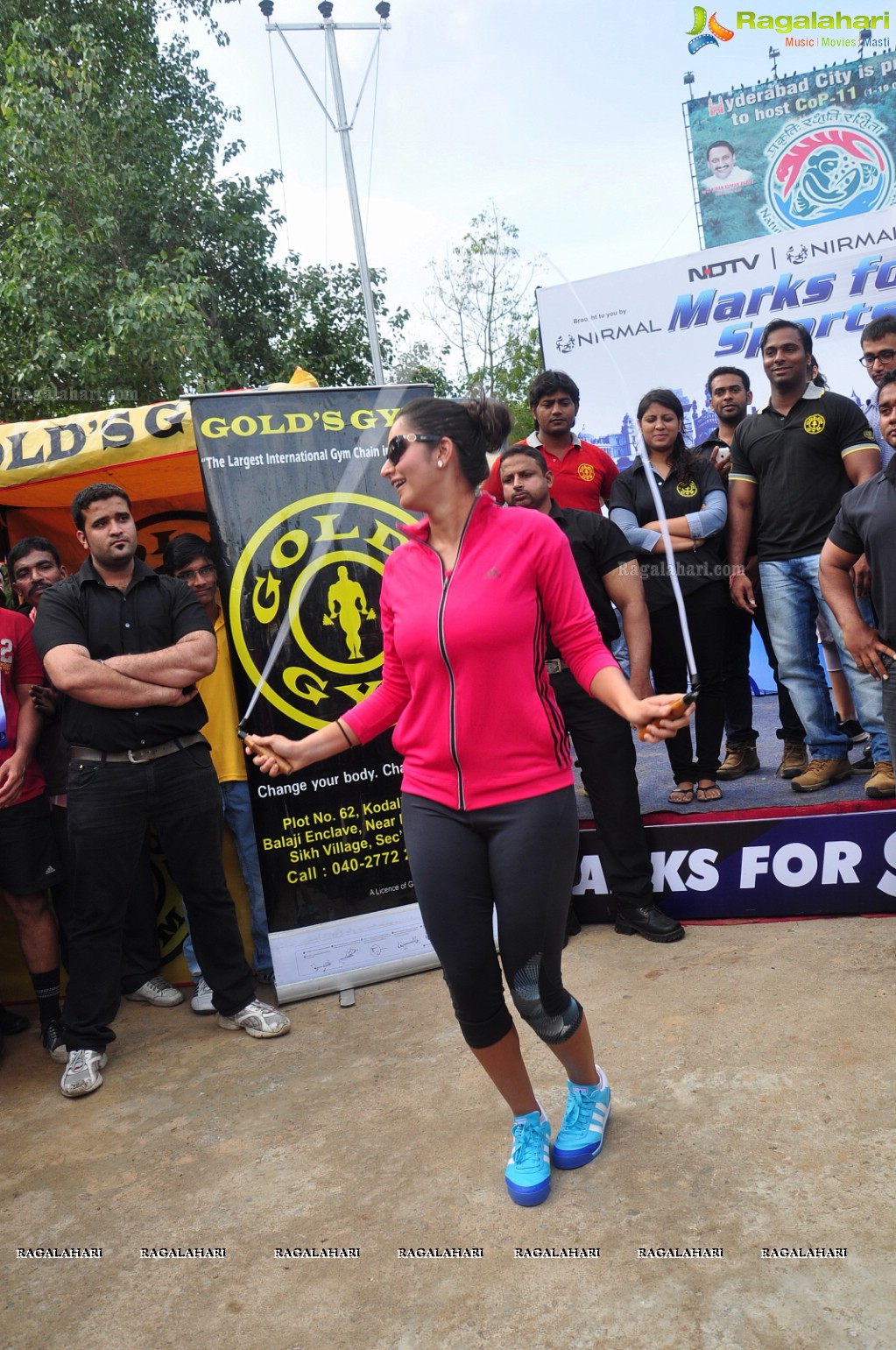 Sania Mirza participates at NDTV-Nirmal Walk for Fitness