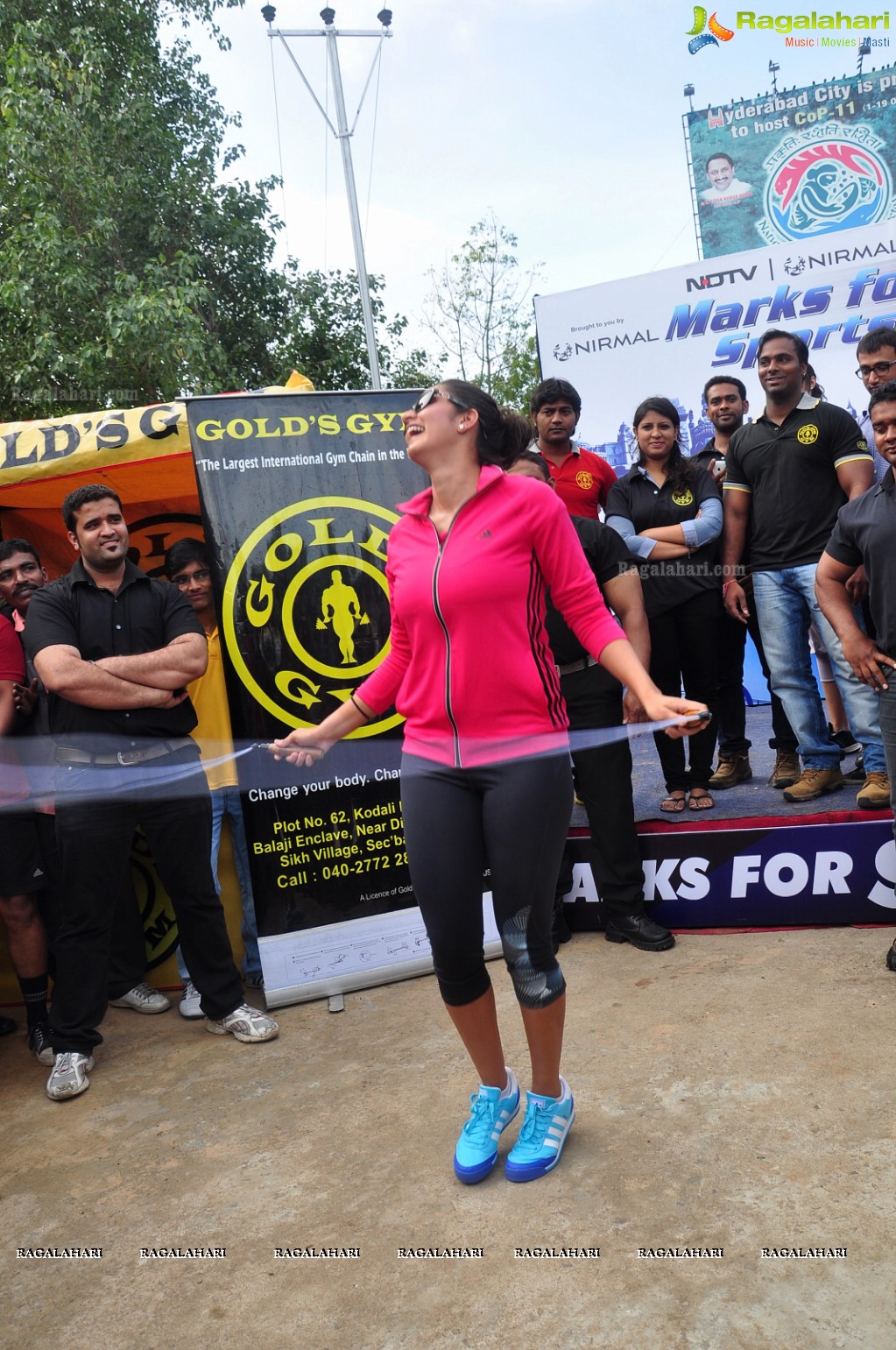 Sania Mirza participates at NDTV-Nirmal Walk for Fitness