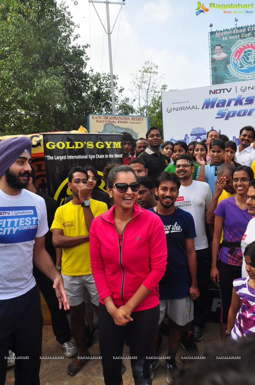 Sania Mirza participates at NDTV-Nirmal Walk for Fitness