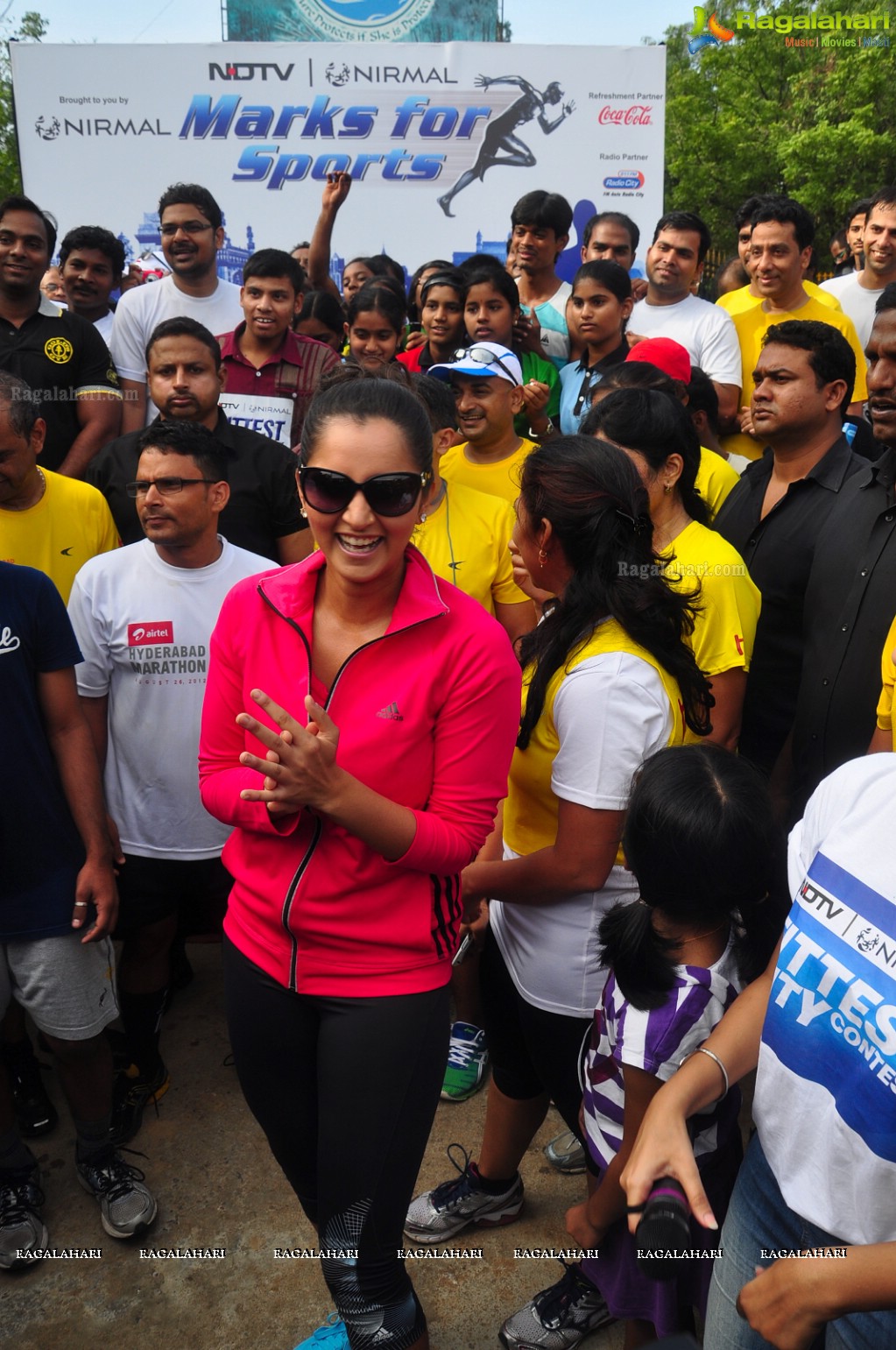 Sania Mirza participates at NDTV-Nirmal Walk for Fitness