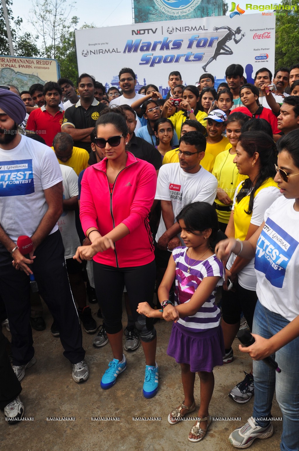 Sania Mirza participates at NDTV-Nirmal Walk for Fitness