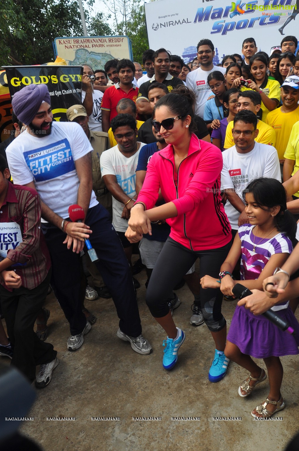 Sania Mirza participates at NDTV-Nirmal Walk for Fitness