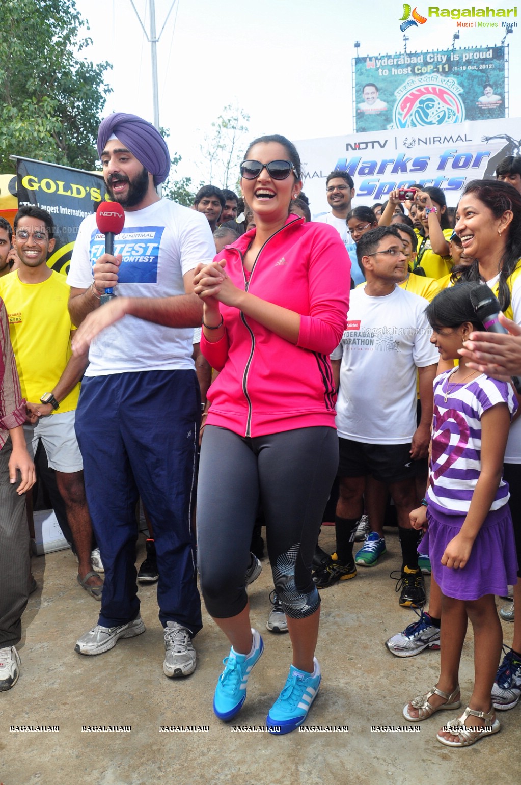 Sania Mirza participates at NDTV-Nirmal Walk for Fitness