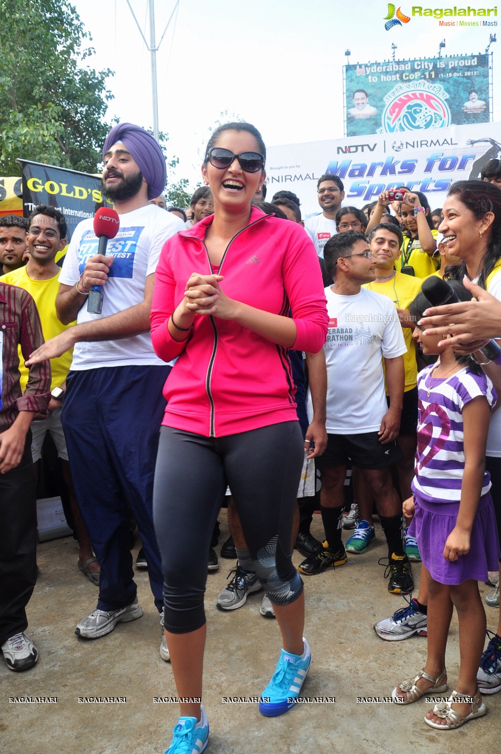 Sania Mirza participates at NDTV-Nirmal Walk for Fitness