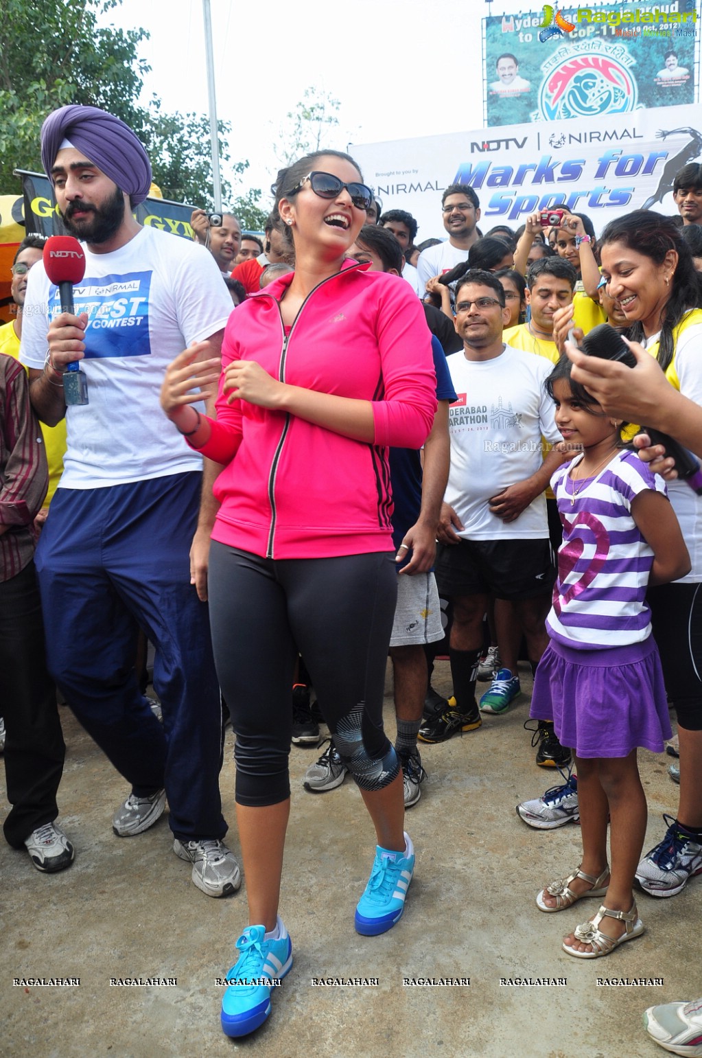 Sania Mirza participates at NDTV-Nirmal Walk for Fitness