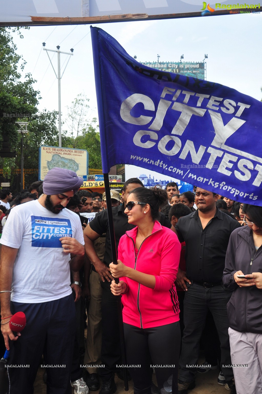 Sania Mirza participates at NDTV-Nirmal Walk for Fitness