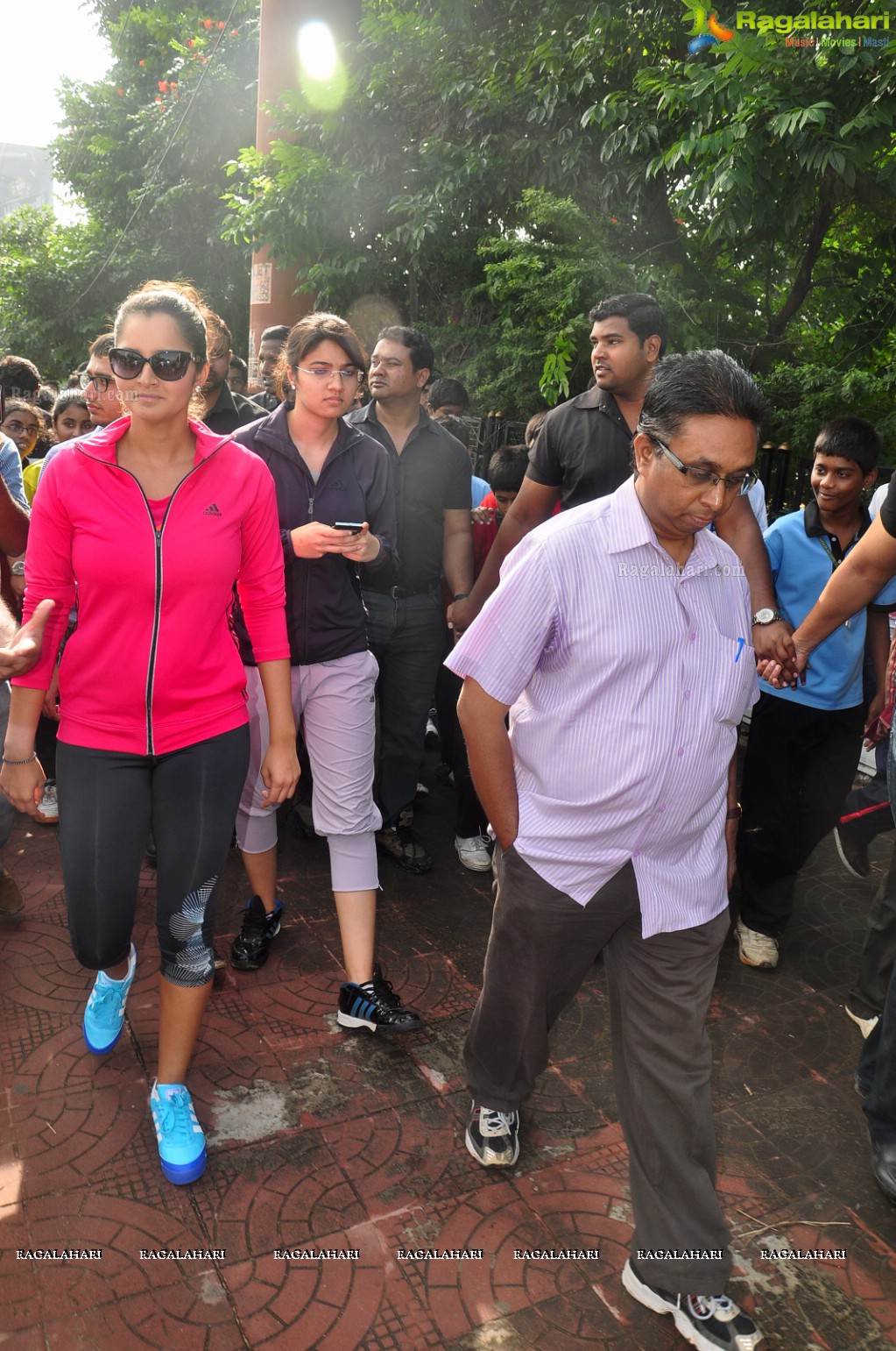 Sania Mirza participates at NDTV-Nirmal Walk for Fitness