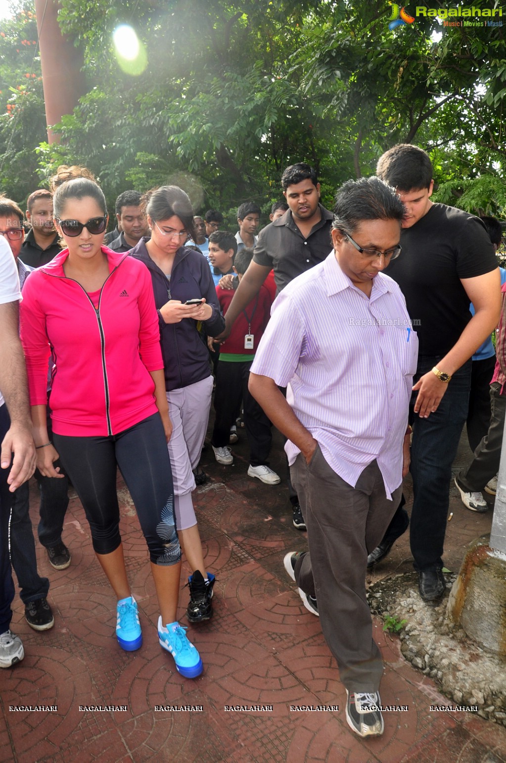 Sania Mirza participates at NDTV-Nirmal Walk for Fitness