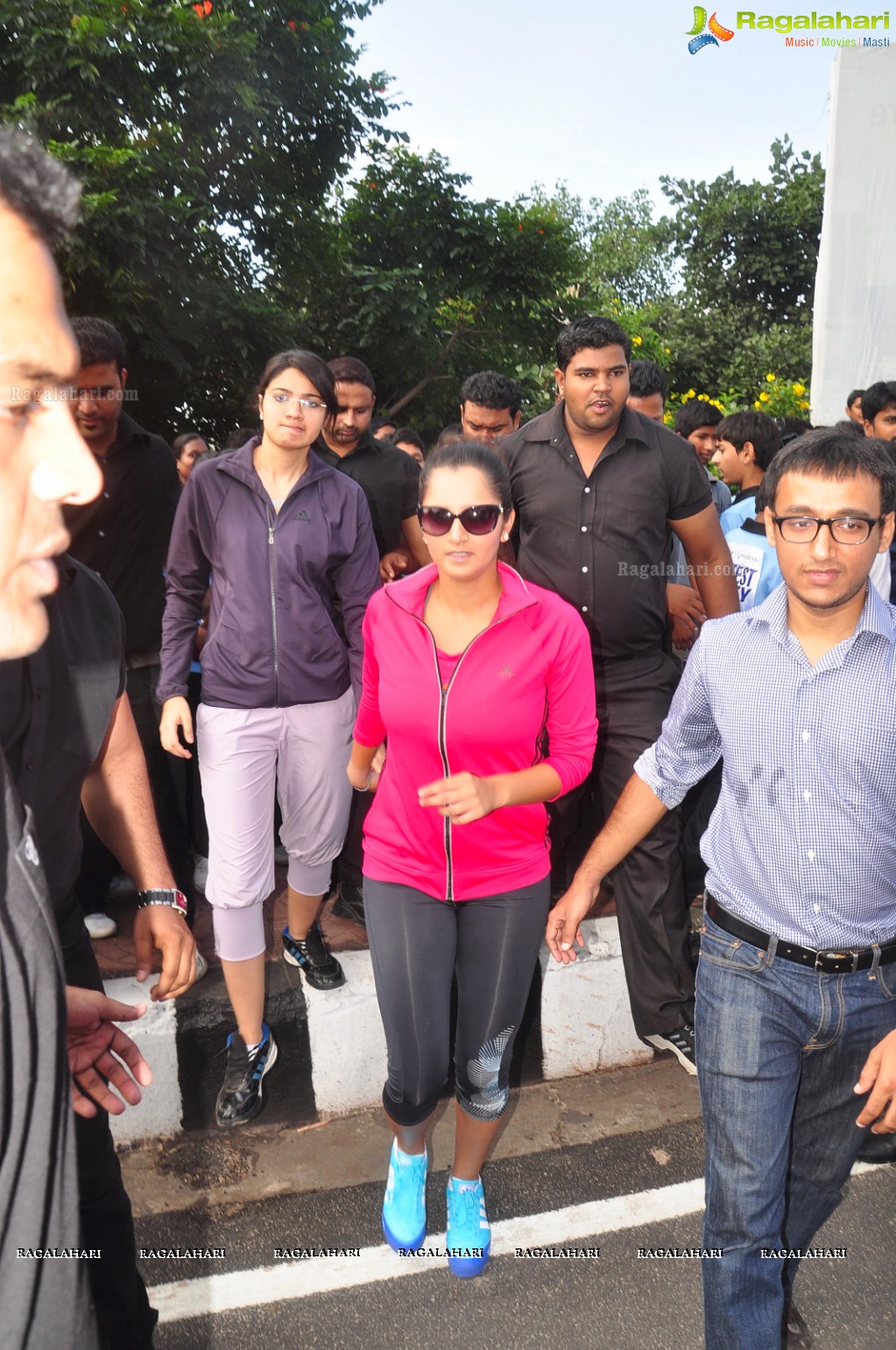 Sania Mirza participates at NDTV-Nirmal Walk for Fitness