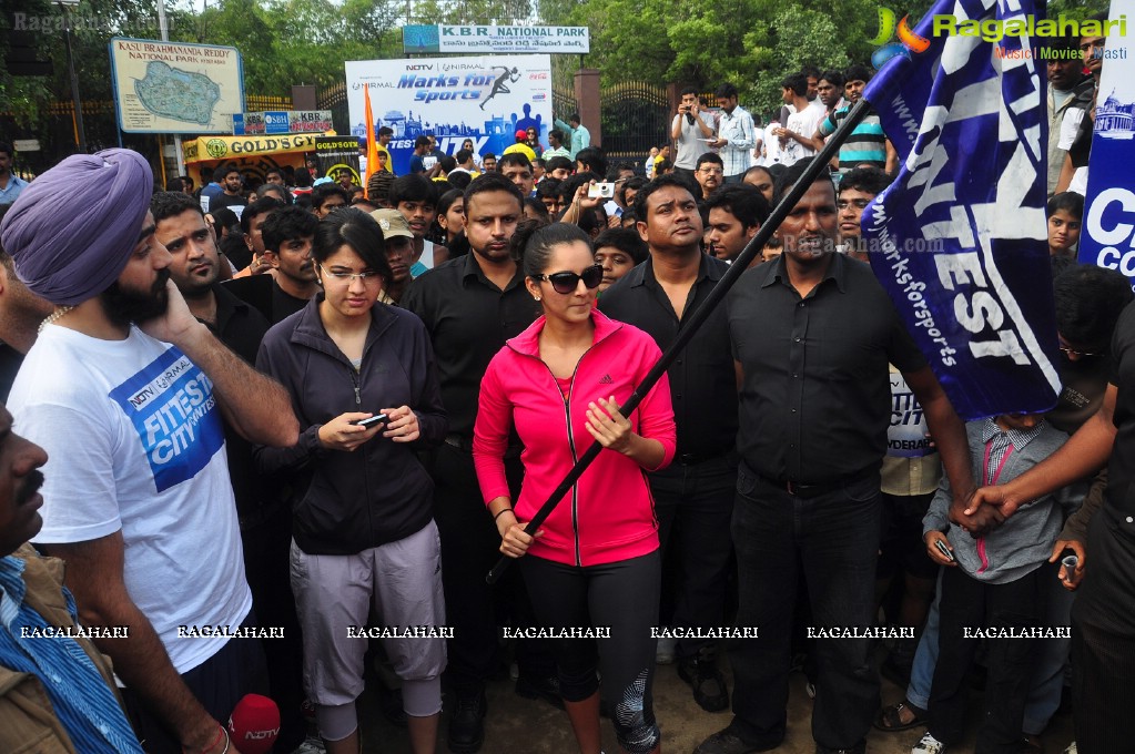 Sania Mirza participates at NDTV-Nirmal Walk for Fitness