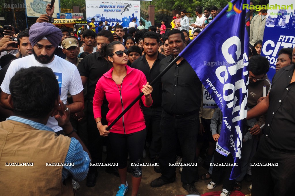 Sania Mirza participates at NDTV-Nirmal Walk for Fitness