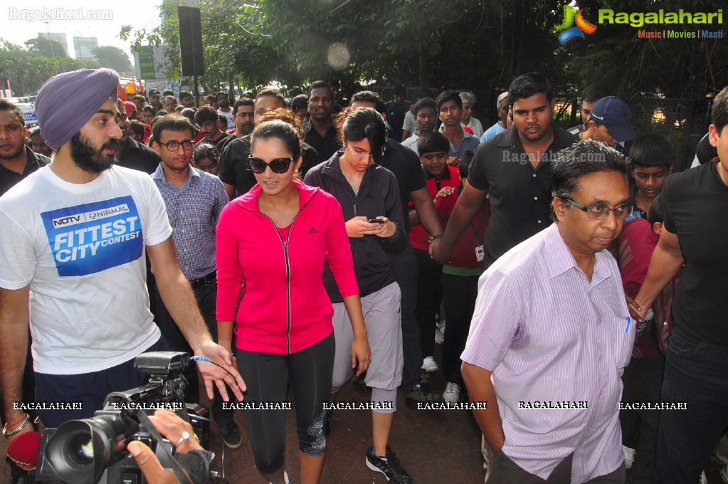 Sania Mirza participates at NDTV-Nirmal Walk for Fitness