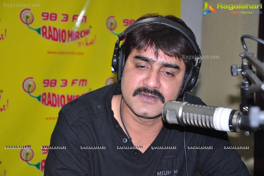 Hero Srikanth visits Mirchi Studios, Hyderabad