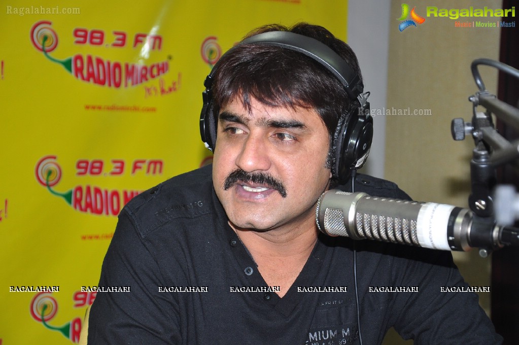 Hero Srikanth visits Mirchi Studios, Hyderabad